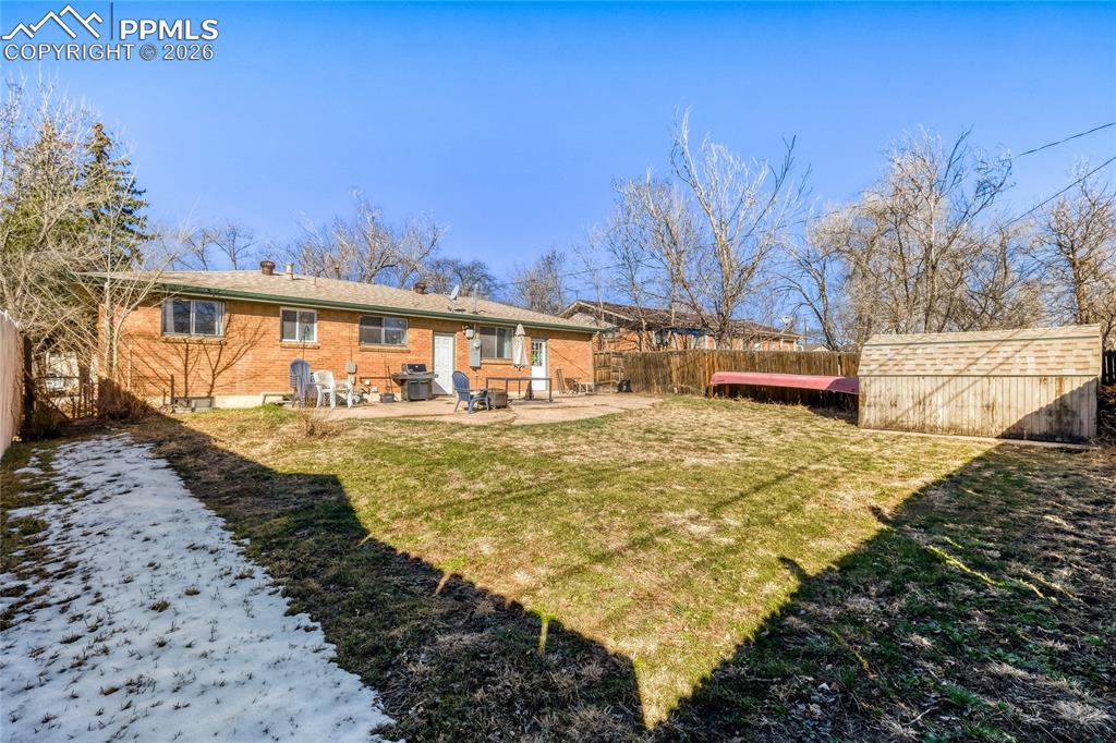 Image 24 of 27: Back of Structure