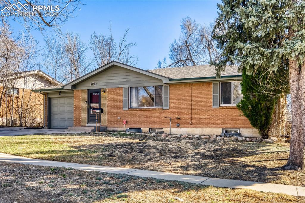 Image 27 of 27: Front of Structure