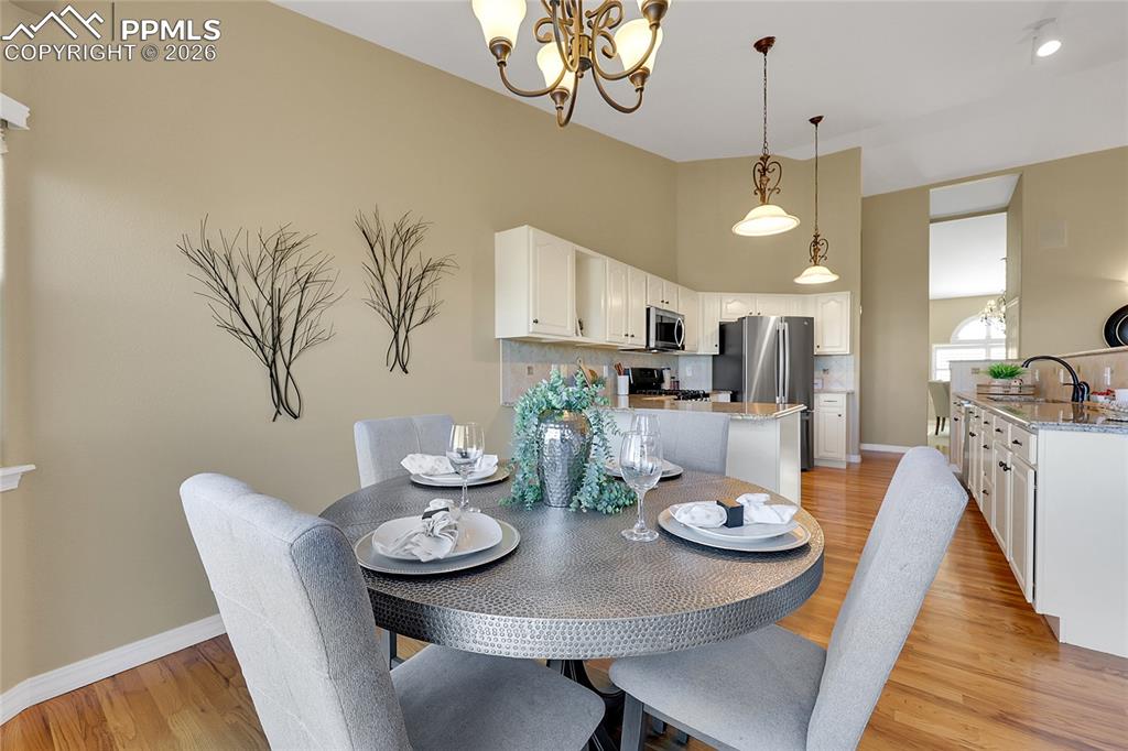 Image 8 of 44: Dining Area