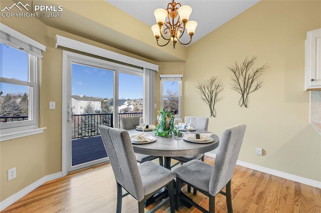 Image 9 of 44: Dining Area