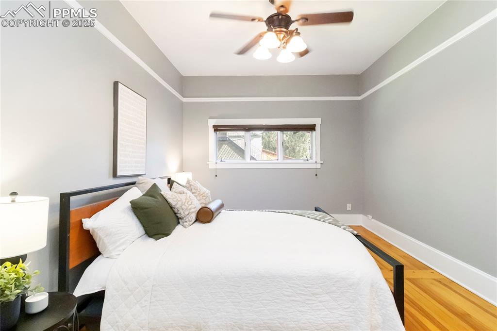Image 17 of 49: Oversized master bedroom