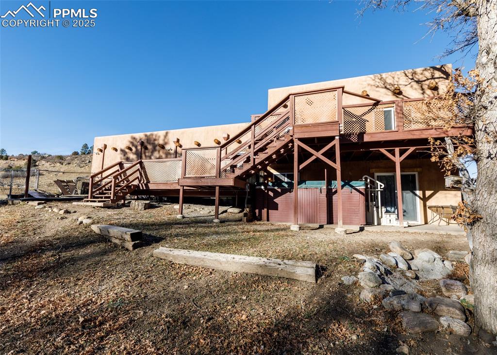 Image 35 of 50: Back of Structure