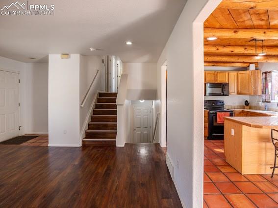 Image 7 of 50: Other