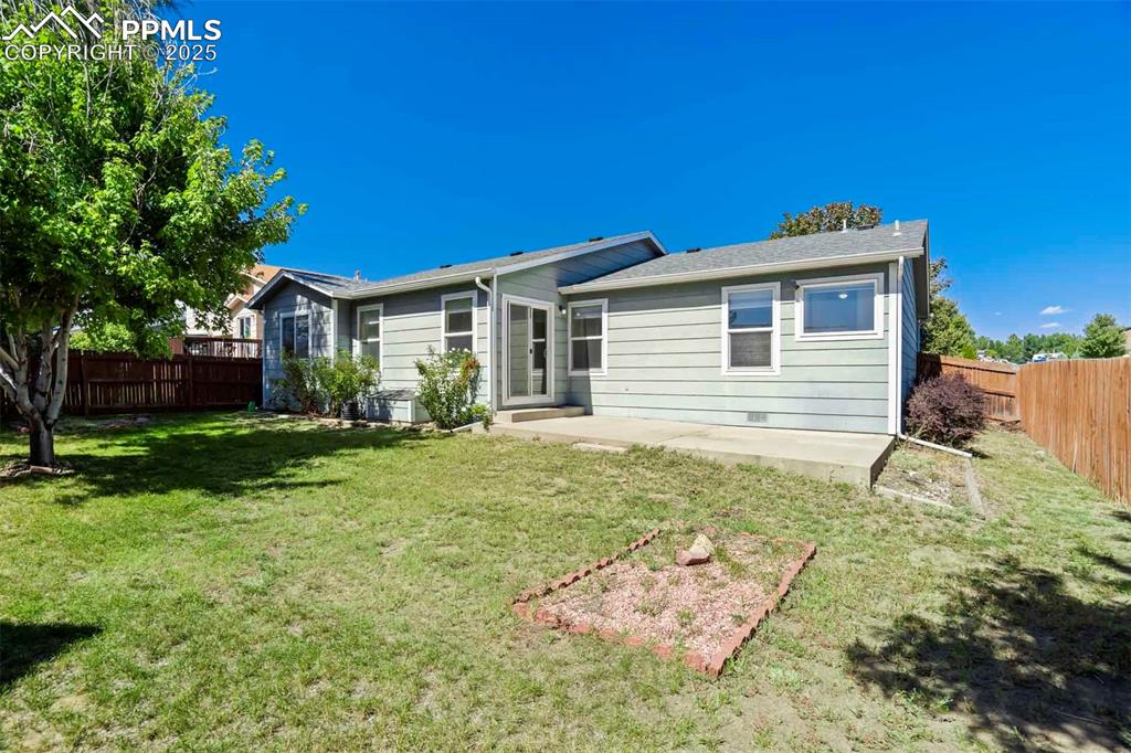 Image 46 of 50: Back of Structure