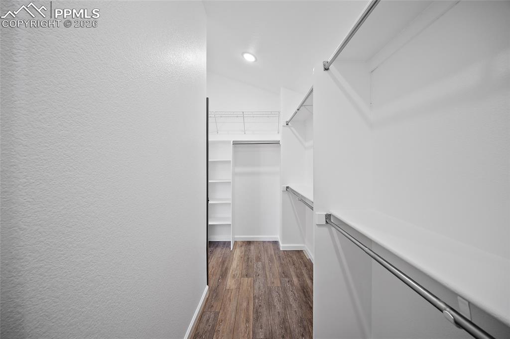 Image 22 of 50: Closet