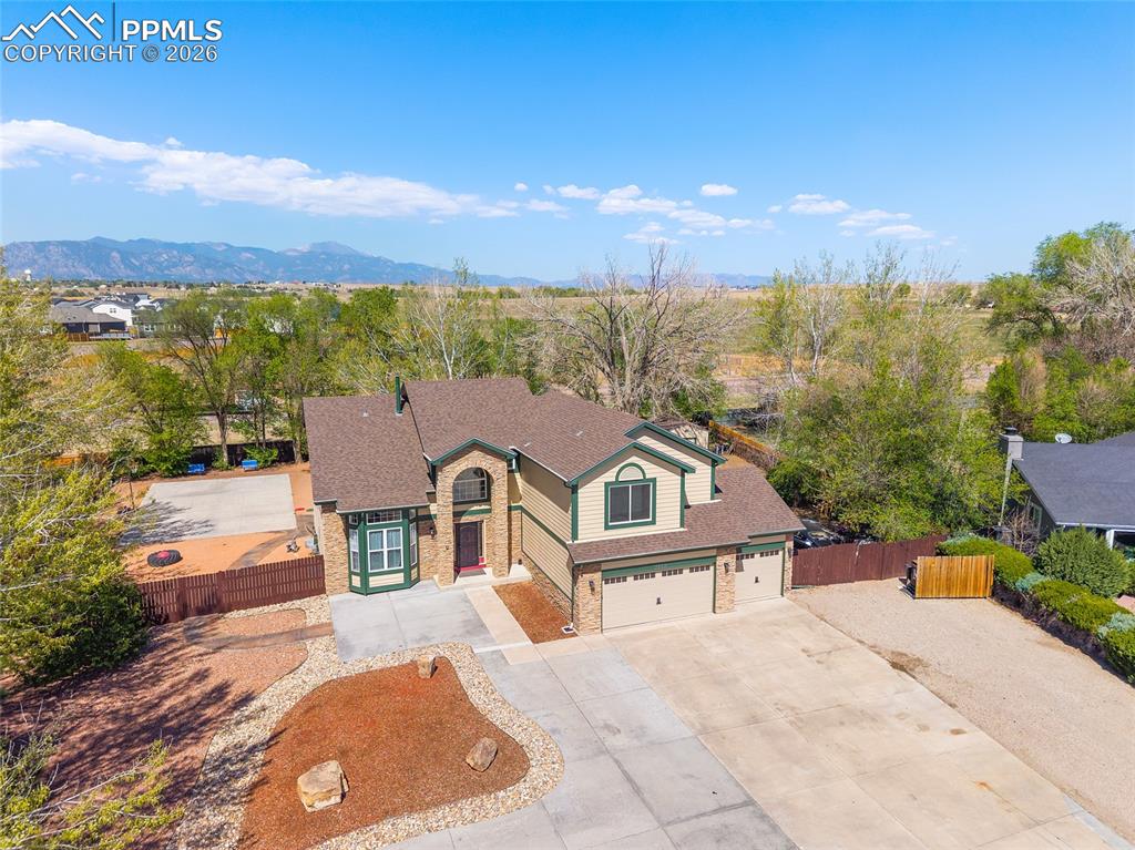 Image 48 of 50: Front of Structure