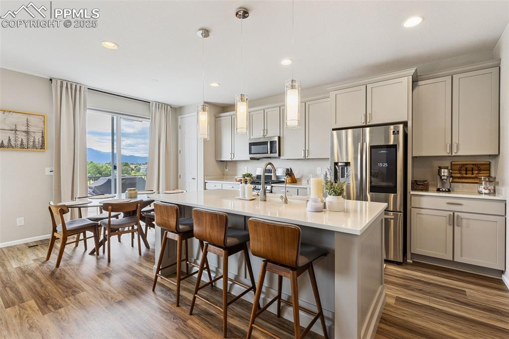 Image 11 of 45: Kitchen