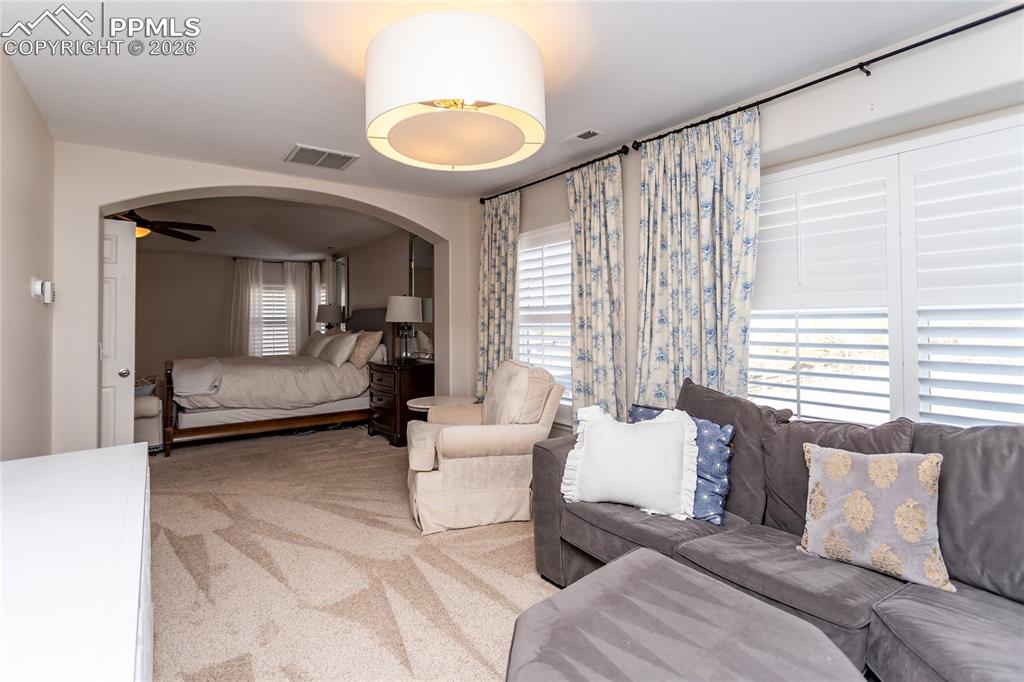 Image 29 of 50: Sitting Room