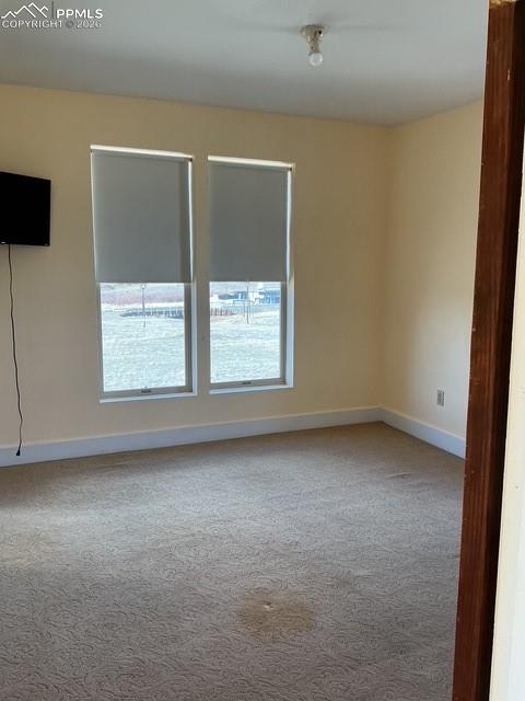 Image 26 of 36: 2nd Bdrm looking in from hall