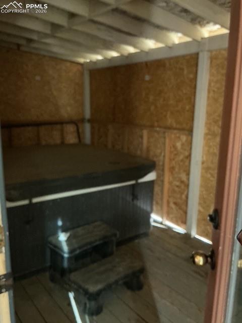 Image 36 of 36: Back porch w/Hottub