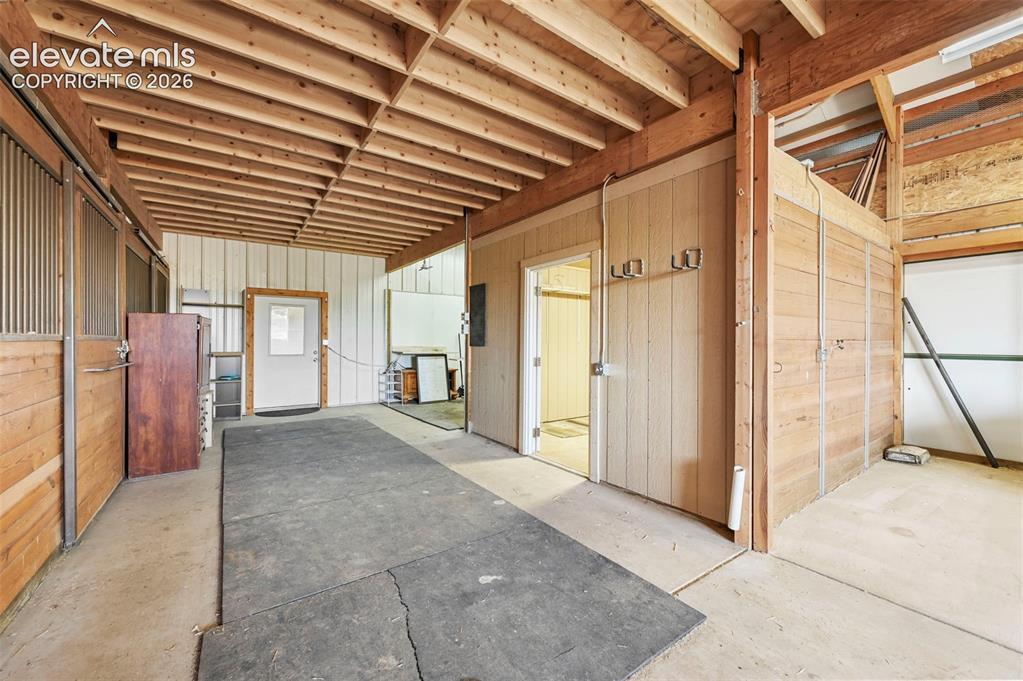 Image 18 of 46: Stable