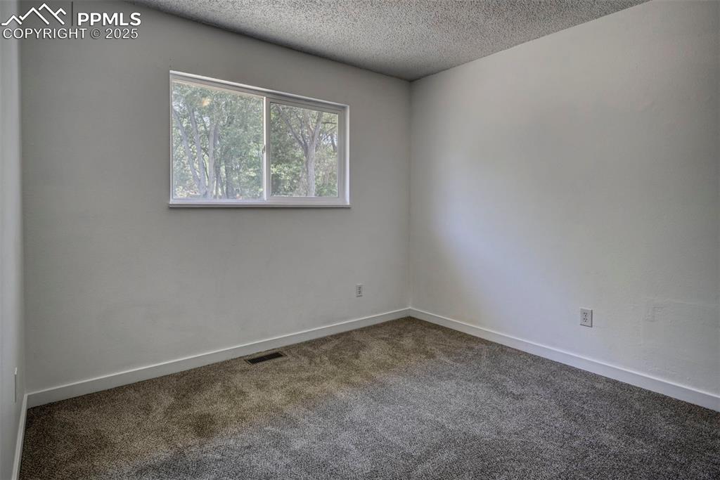 Image 15 of 29: Bedroom #2