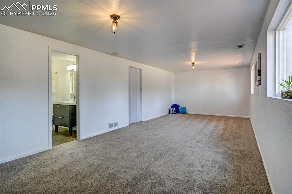 Image 20 of 29: Family Room