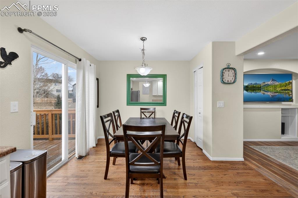 Image 15 of 47: Dining Area