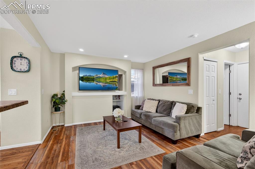 Image 17 of 47: Living Room