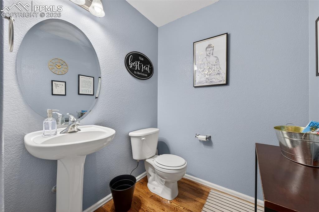 Image 21 of 47: Bathroom