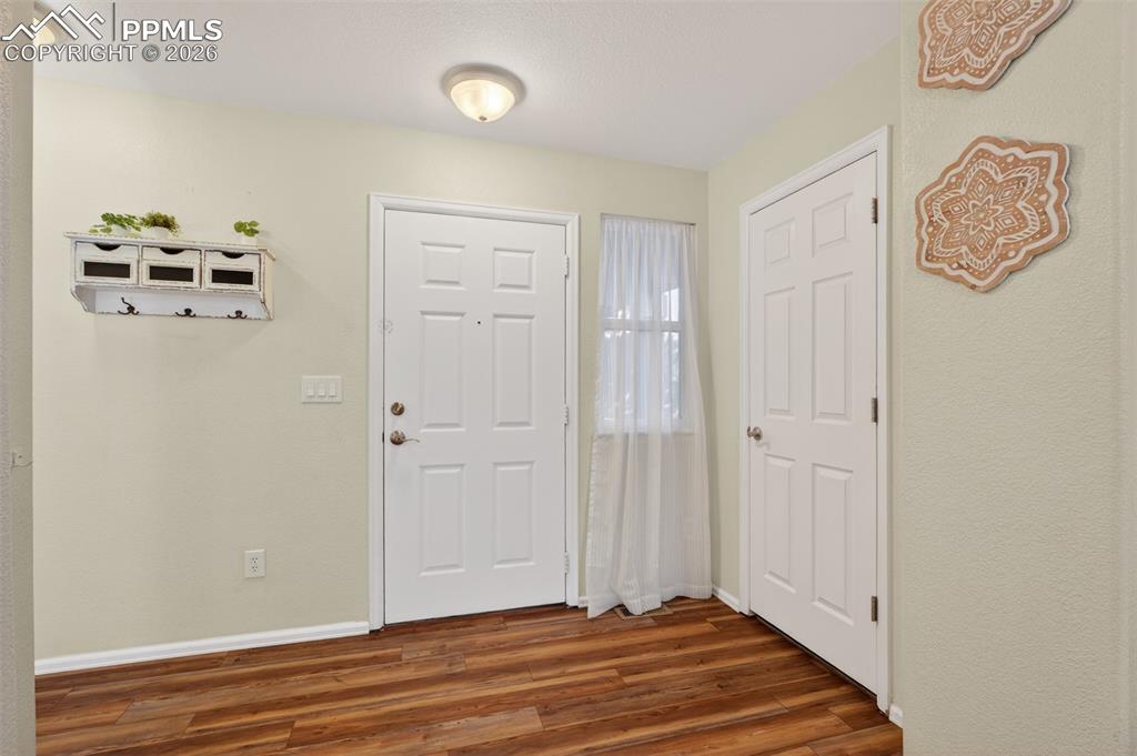 Image 3 of 47: Entry