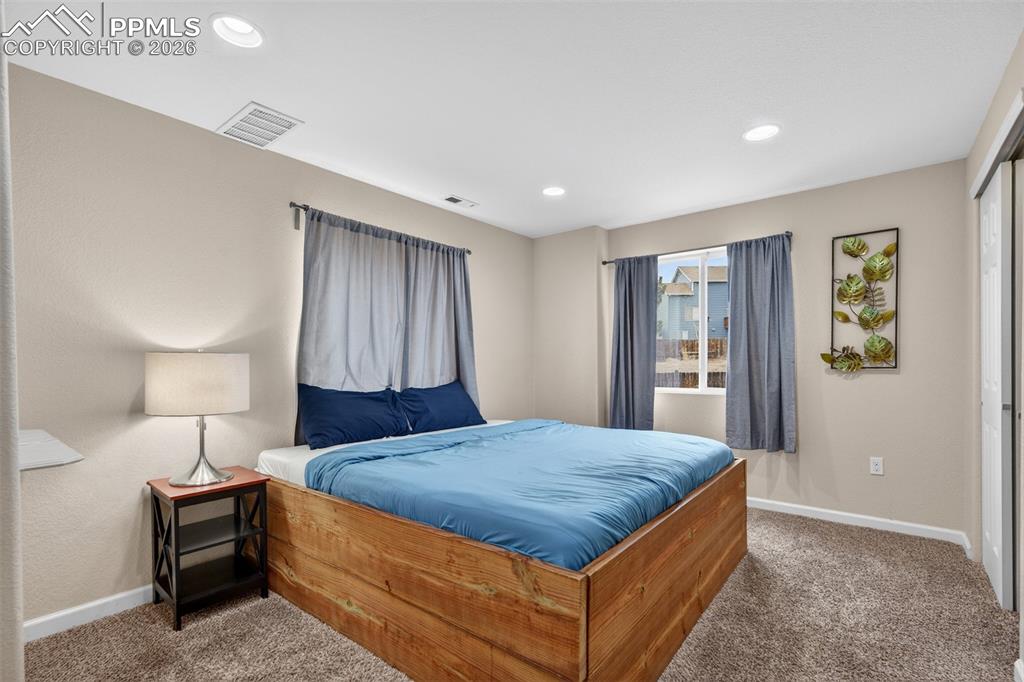 Image 37 of 47: Bedroom