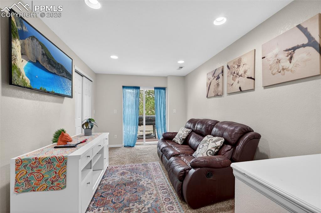 Image 39 of 47: Living Room