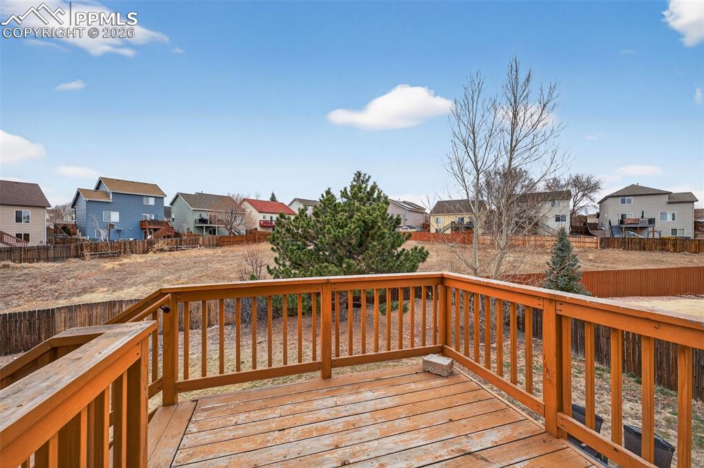 Image 43 of 47: Deck