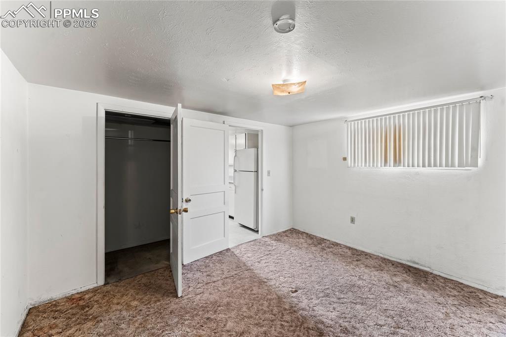 Image 22 of 28: Bedroom