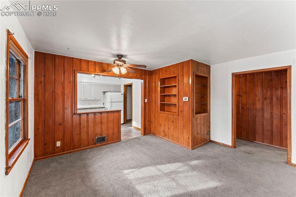 Image 3 of 28: Living Room