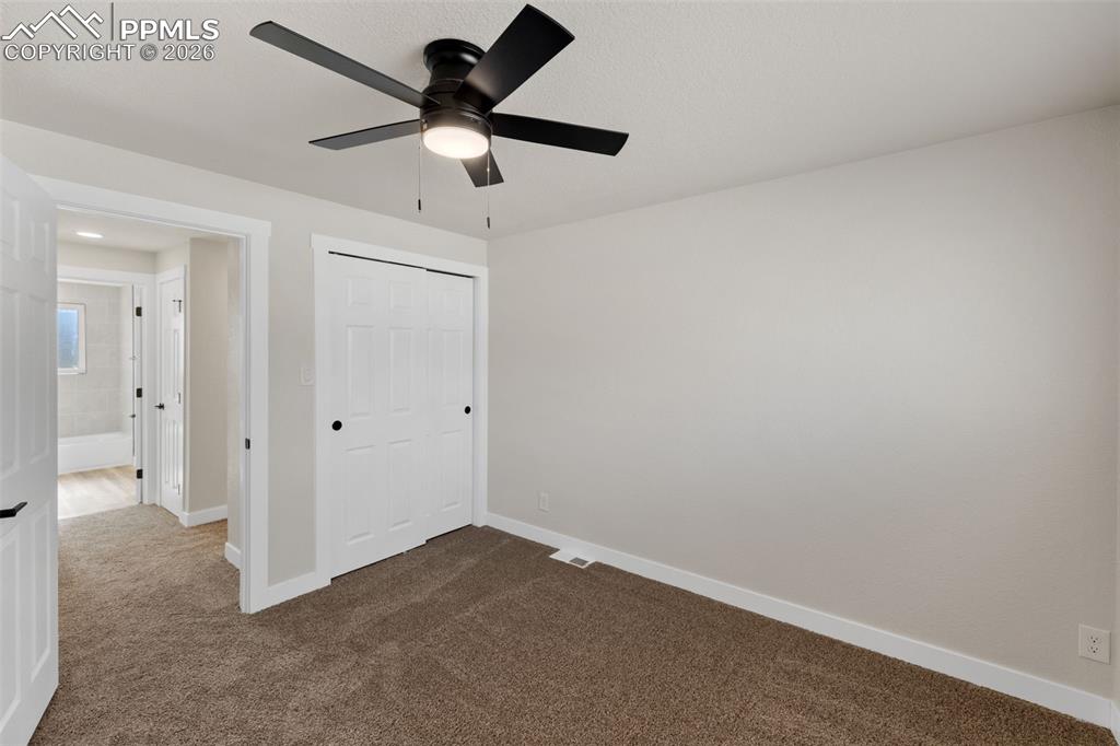 Image 19 of 42: Bedroom