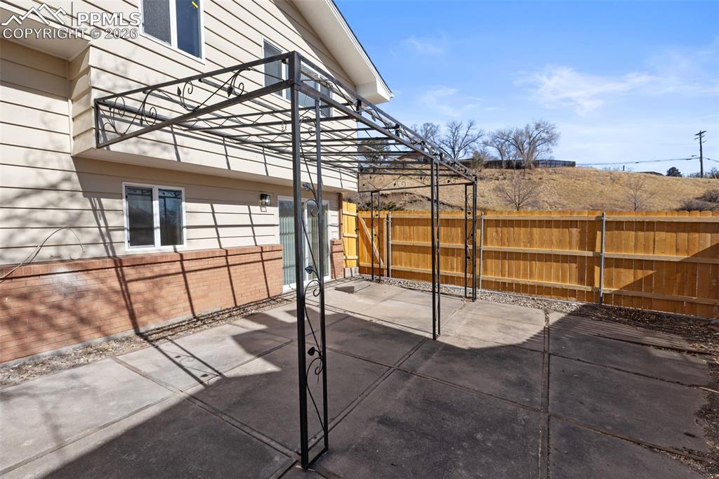 Image 36 of 42: Patio