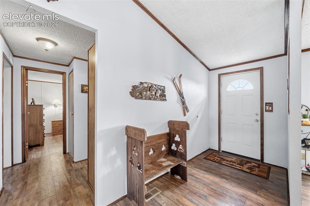 Image 6 of 48: Entry