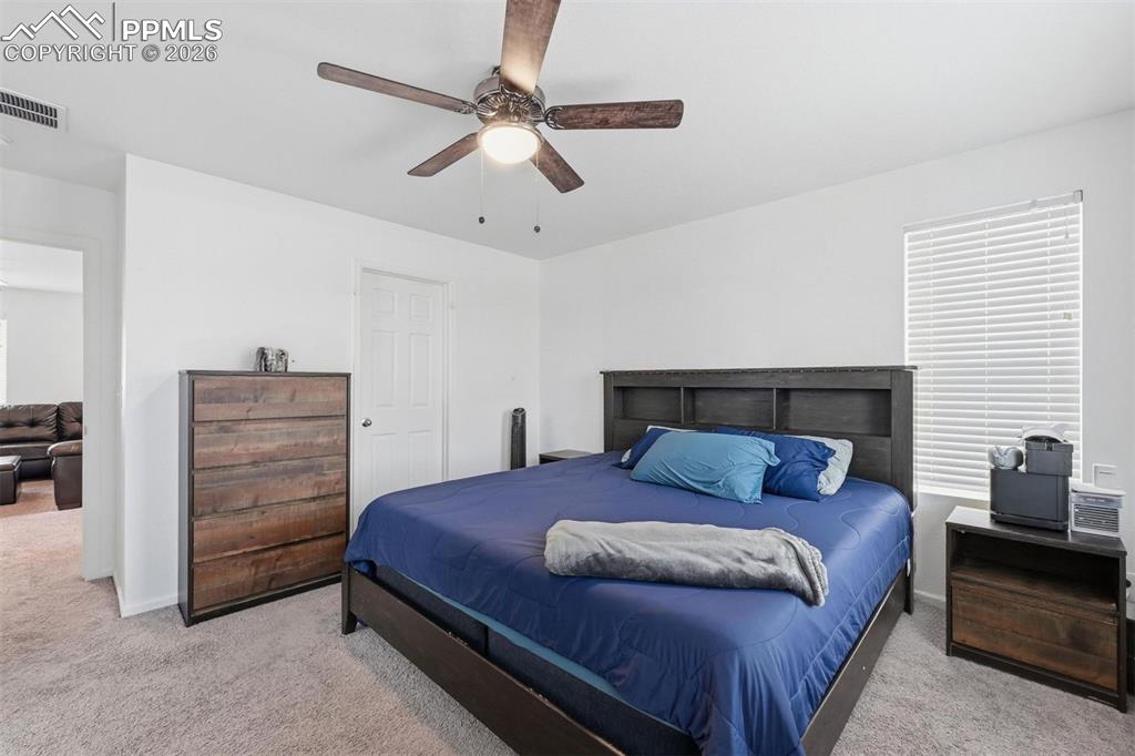 Image 13 of 26: Bedroom