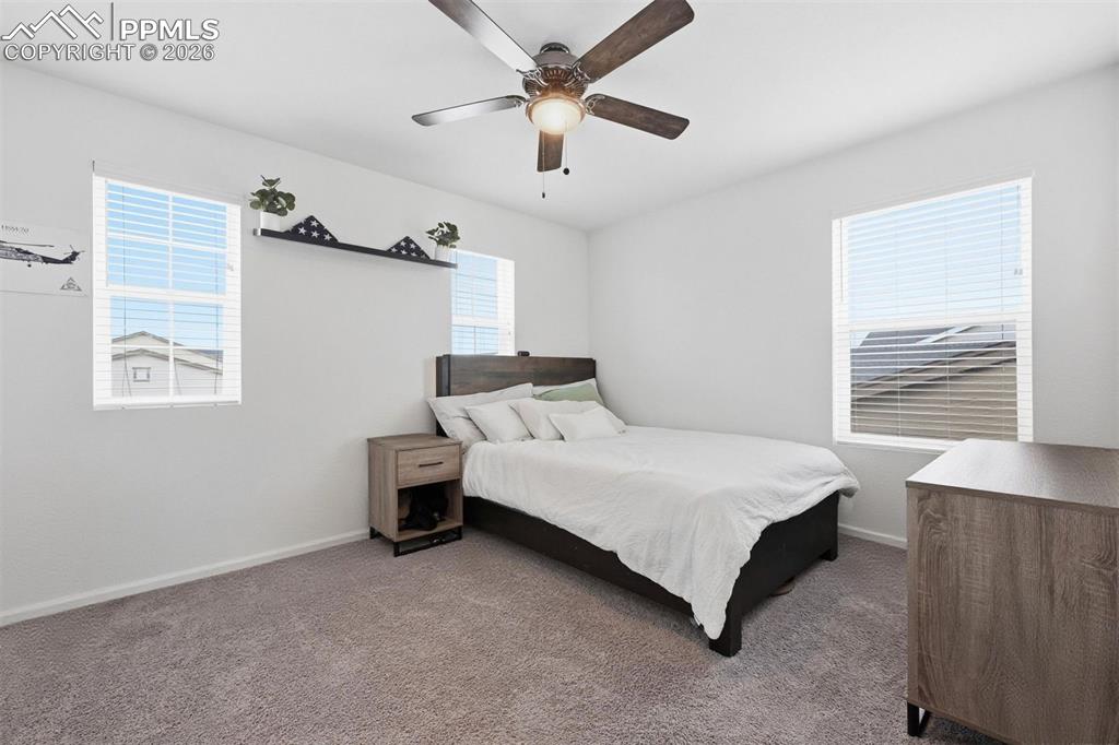 Image 17 of 26: Bedroom