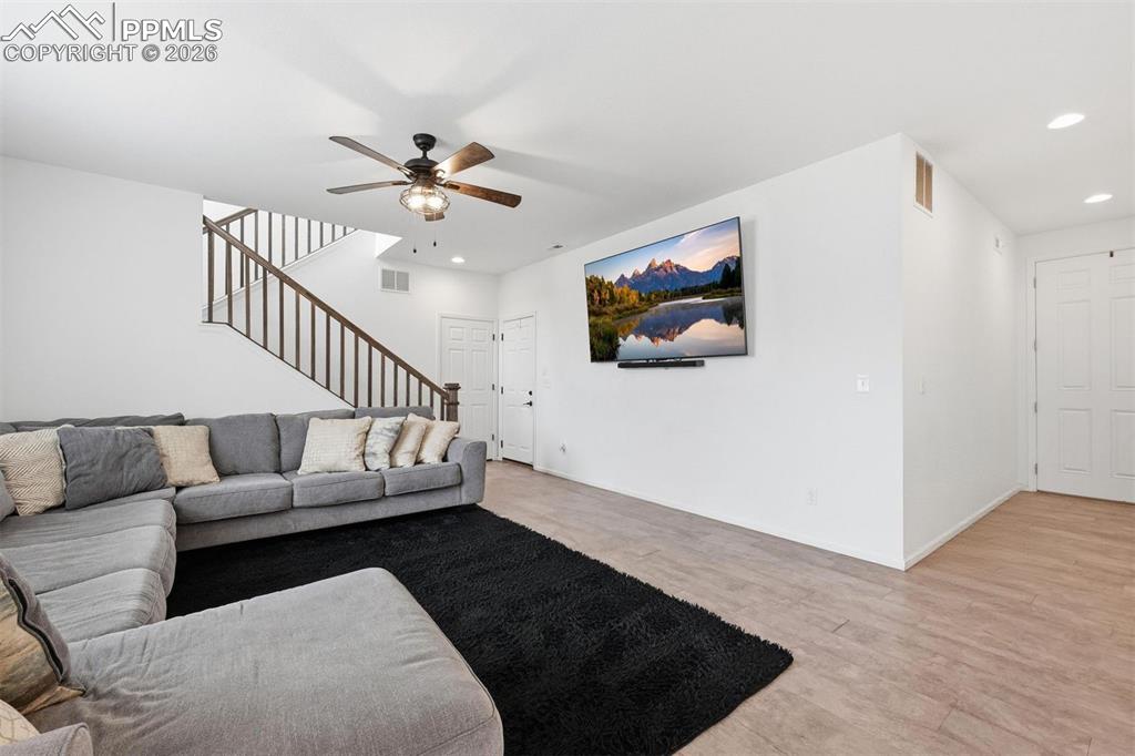 Image 5 of 26: Living Room