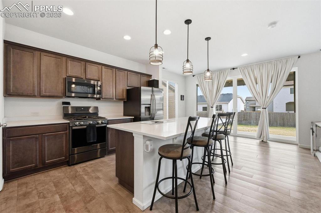 Image 7 of 26: Kitchen