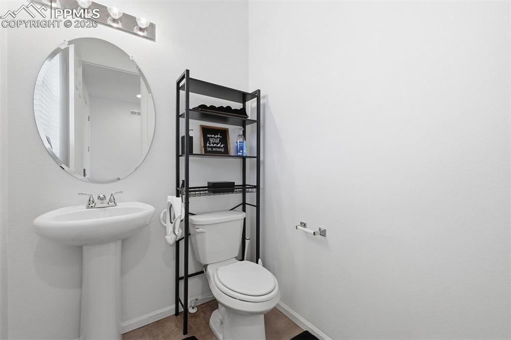 Image 9 of 26: Bathroom