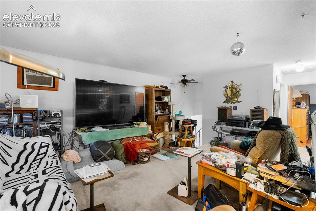 Image 14 of 36: Living Room