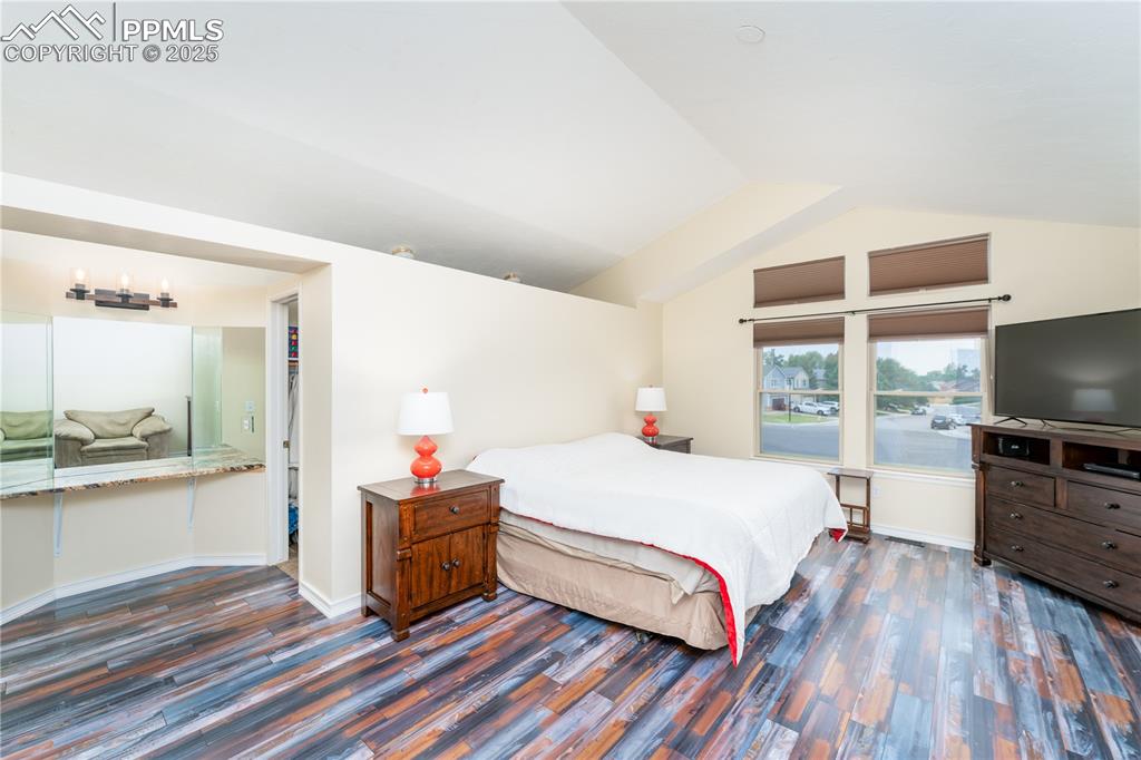 Image 14 of 34: Upper Primary suite