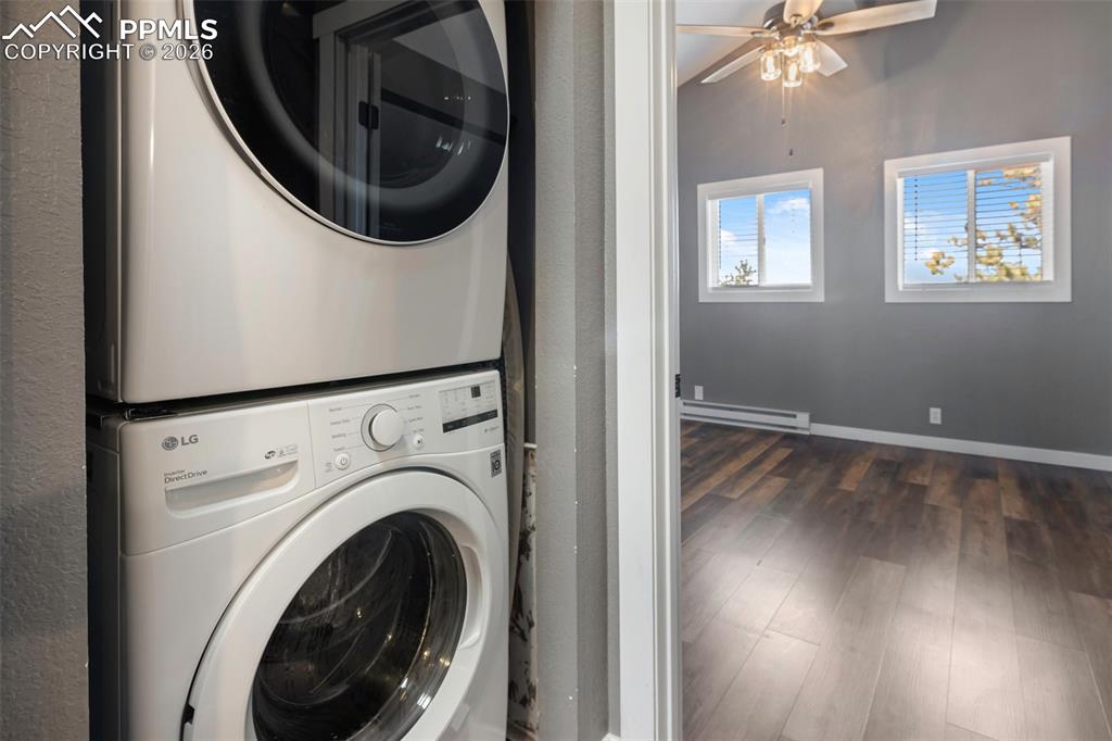 Image 31 of 50: Laundry