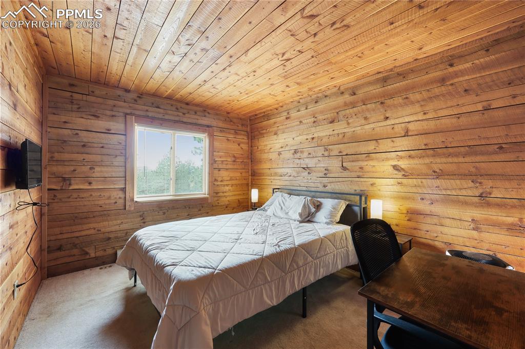 Image 26 of 49: Bedroom 1