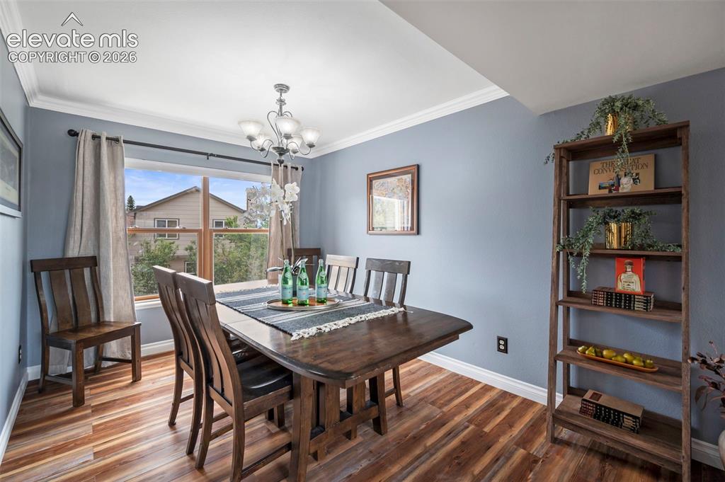 Image 10 of 38: Dining Area