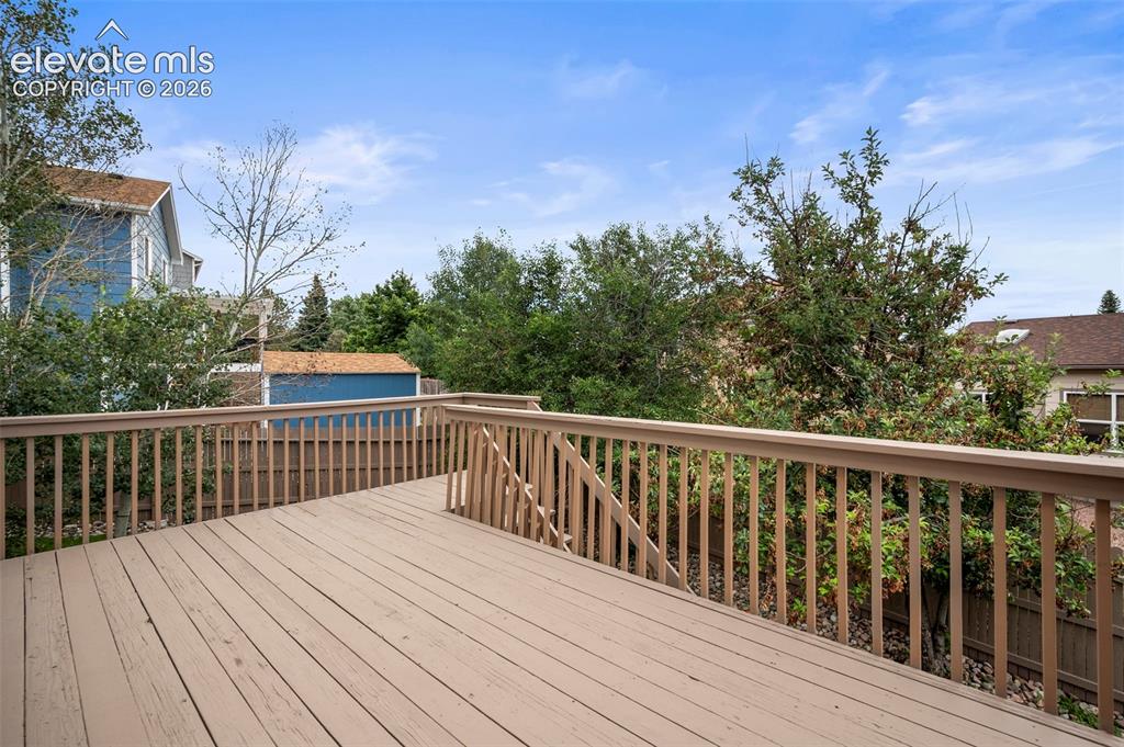 Image 19 of 38: Deck