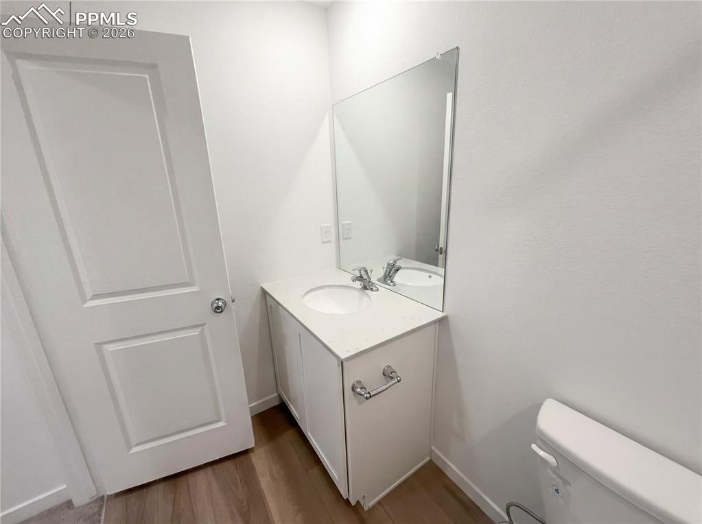 Image 12 of 18: Bathroom