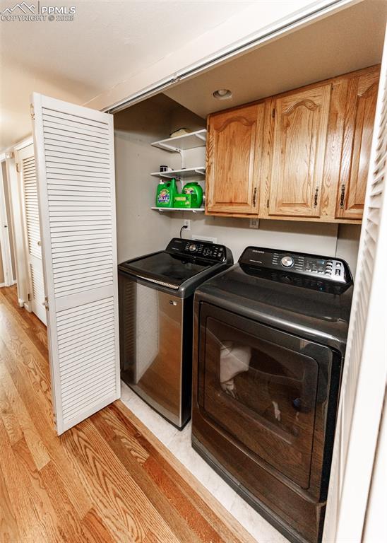 Image 18 of 26: Laundry