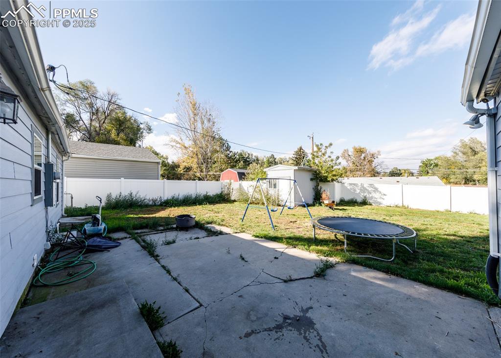 Image 23 of 26: Patio