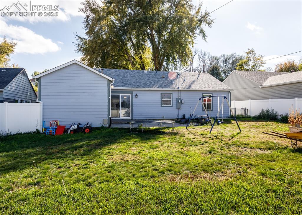 Image 26 of 26: Back of Structure