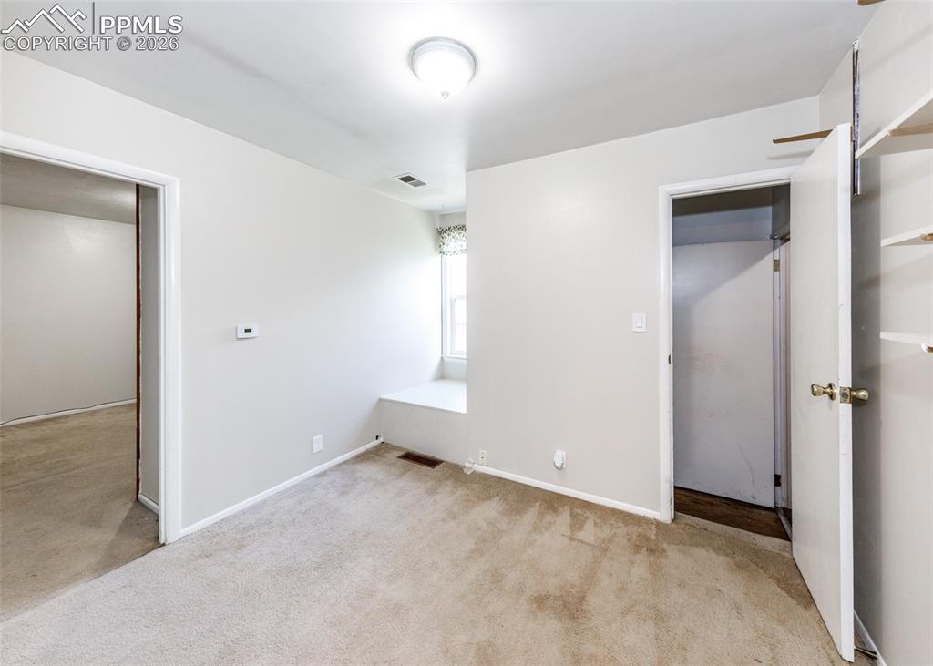 Image 29 of 42: Bedroom