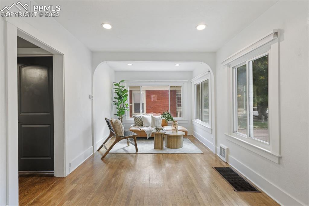 Image 3 of 42: Sitting Room