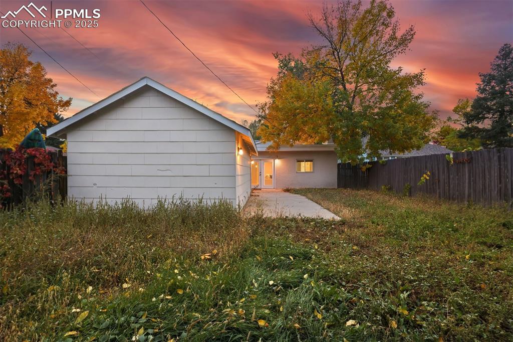 Image 34 of 42: Back of Structure