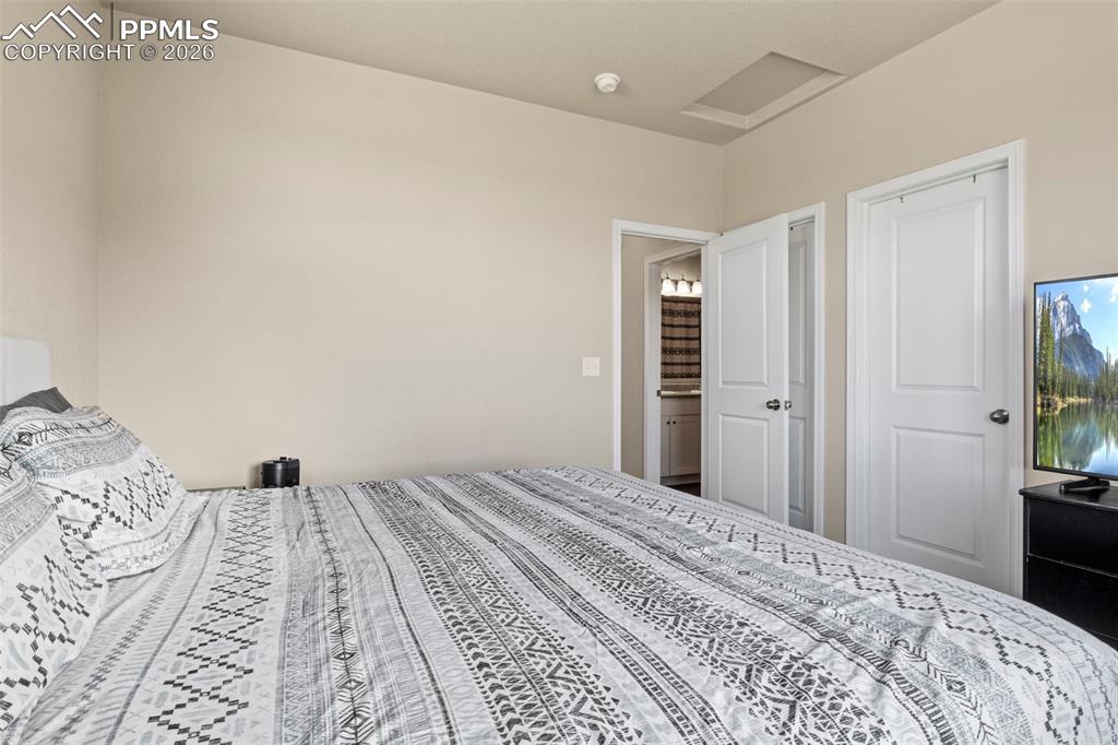 Image 15 of 29: Bedroom