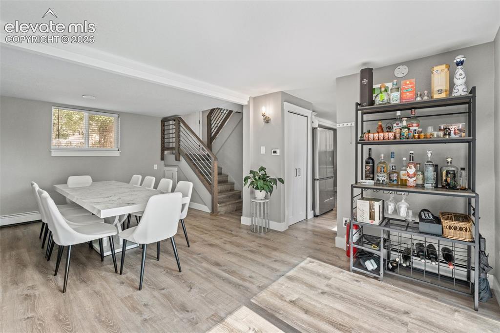 Image 10 of 49: Dining Area