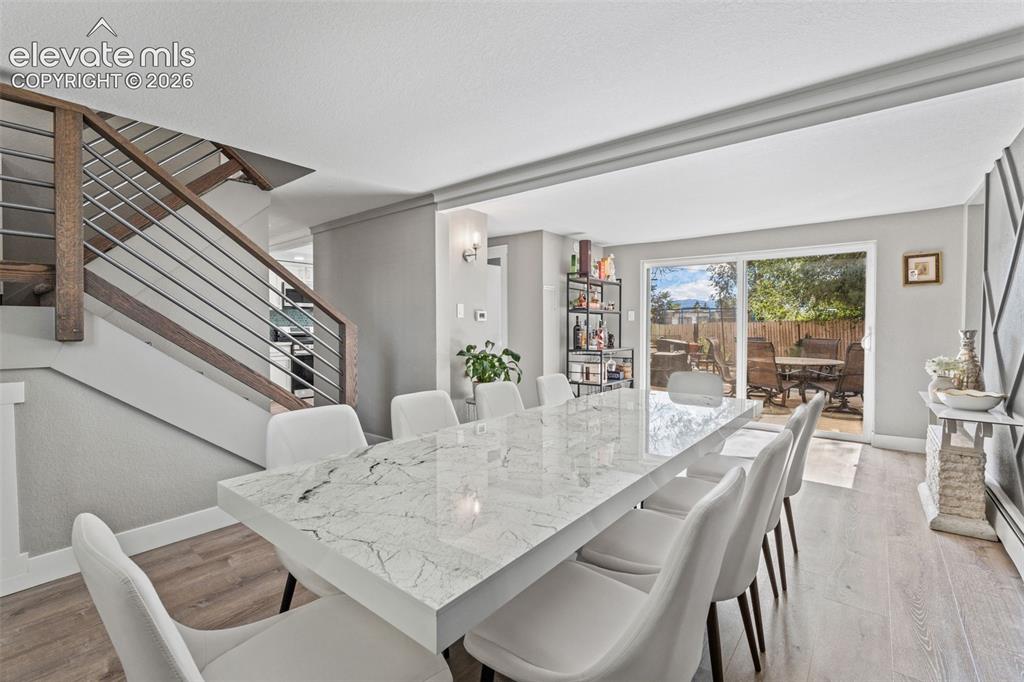 Image 11 of 49: Dining Area